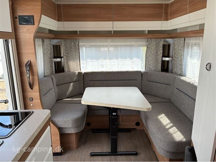 Hobby De Luxe 495 UL